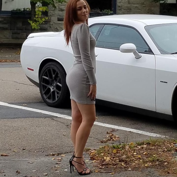 2018 Sweater Dress IMPORTED - Picture 2 of 8